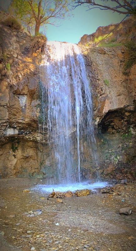 آبشار کهنه باغستان اله بوم